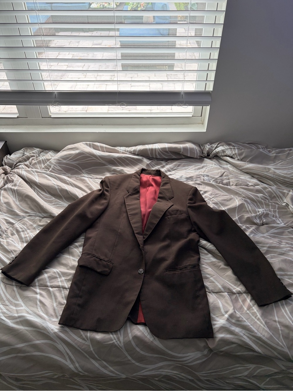 Men's Brown Single-Breasted Blazer with Red Lining